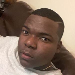 Meet your Posher, Carlos antonio